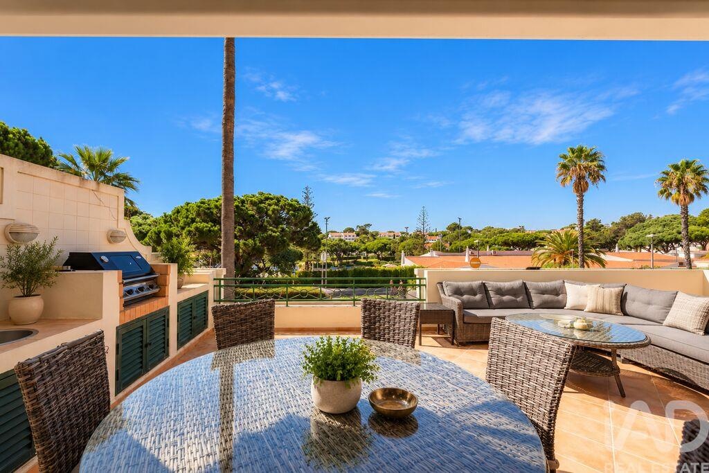Apartment in Almancil - Image 3