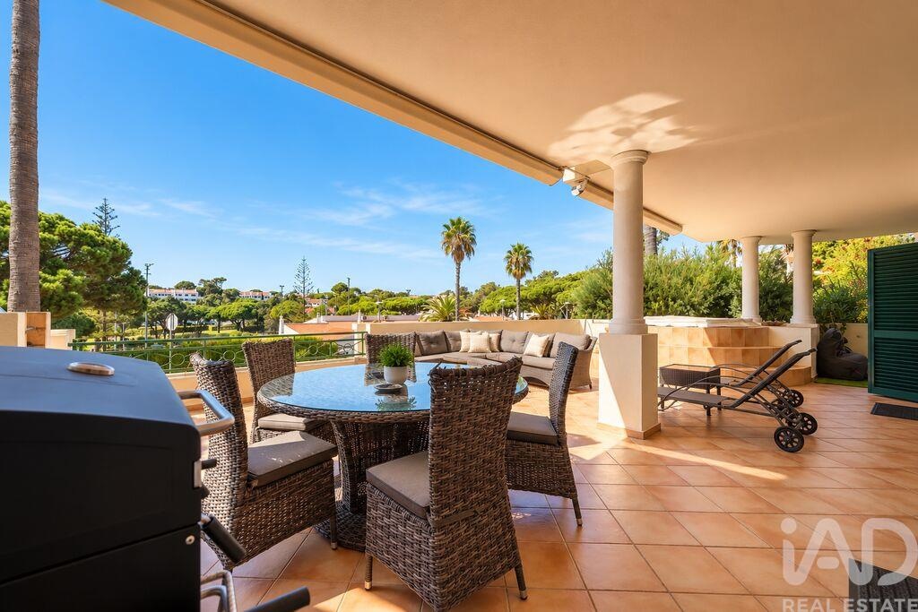 Apartment in Almancil - Image 2