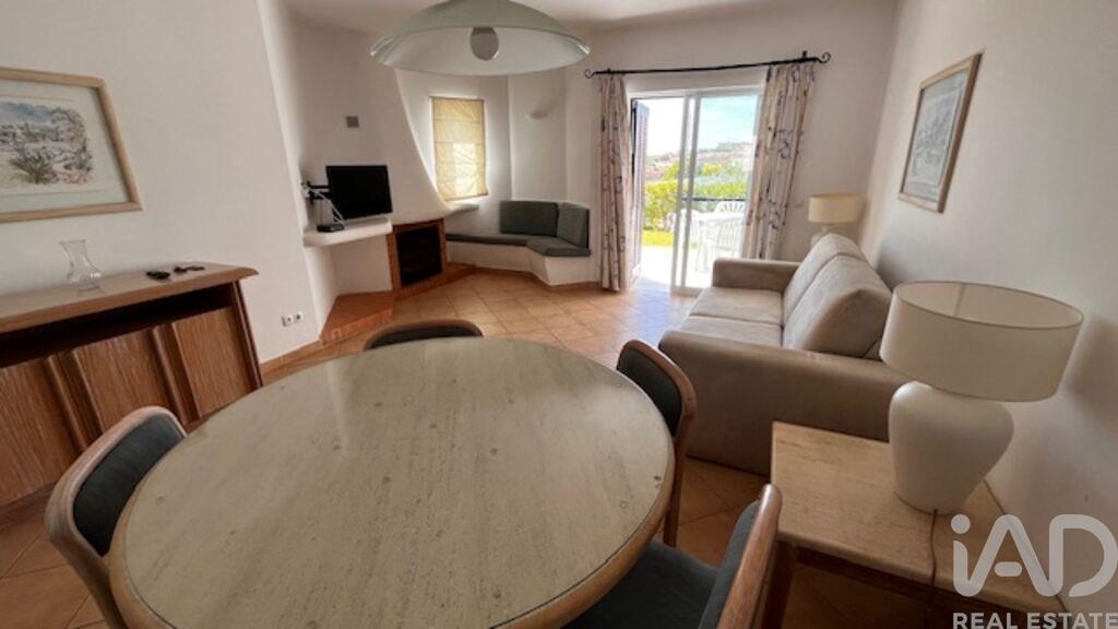 Apartment in Oura - Image 3