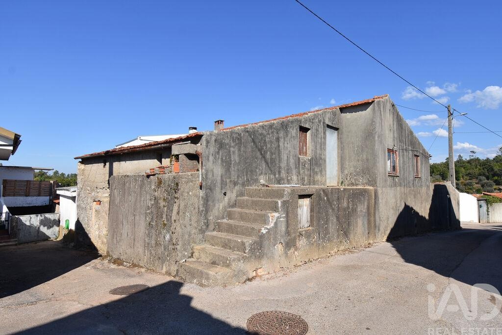 House in Penela - Image 3