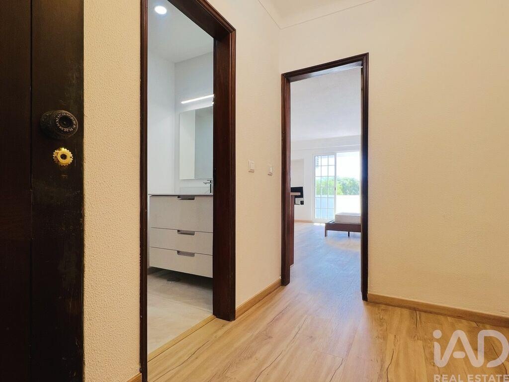 Apartment in Oura - Image 3