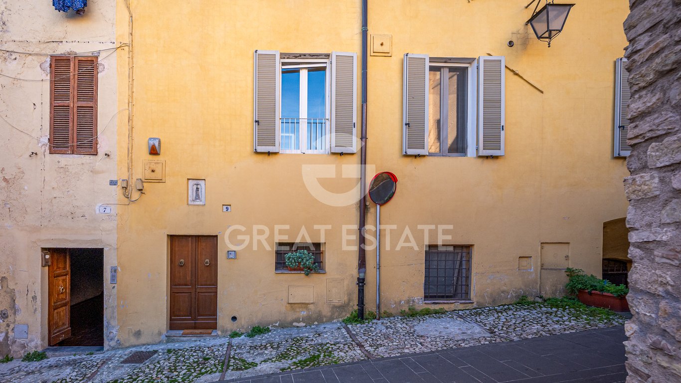 House in Spoleto - Image 2