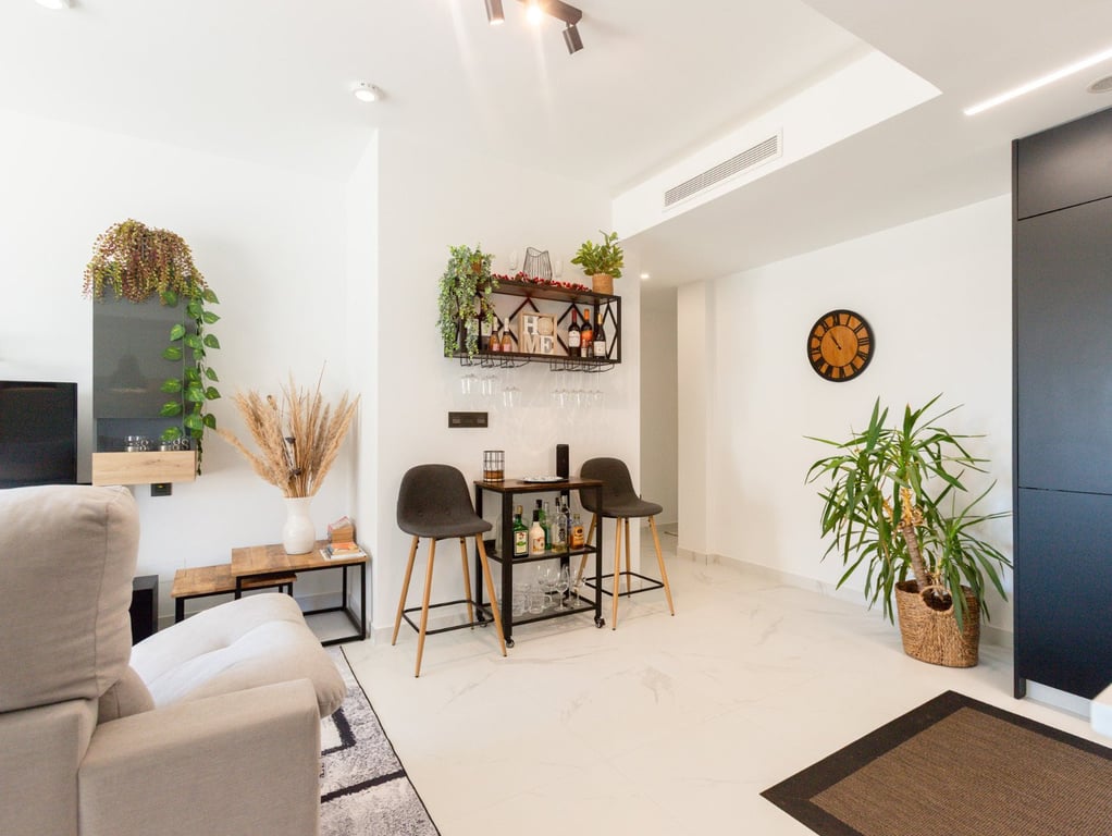 Apartment in Torrevieja - Image 2