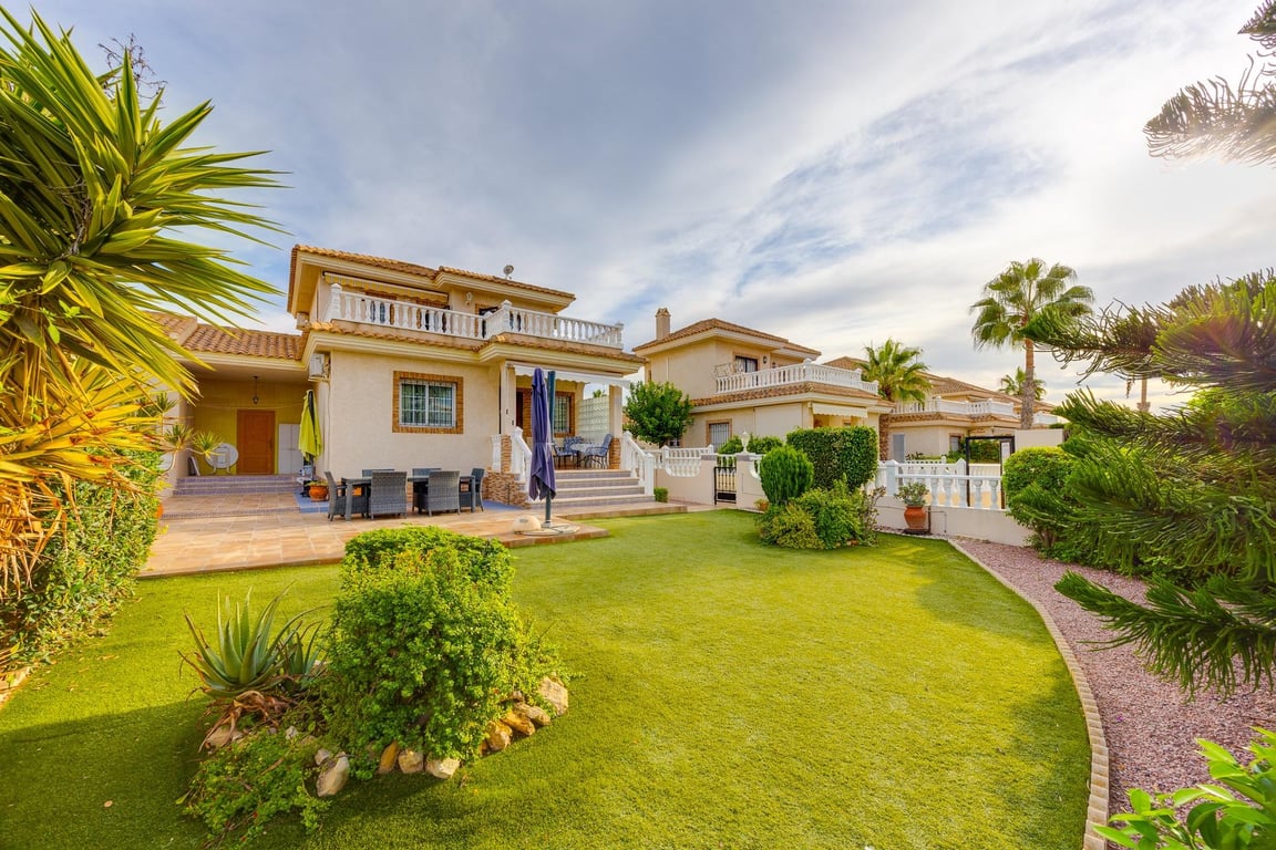 Villa in Los Dolses