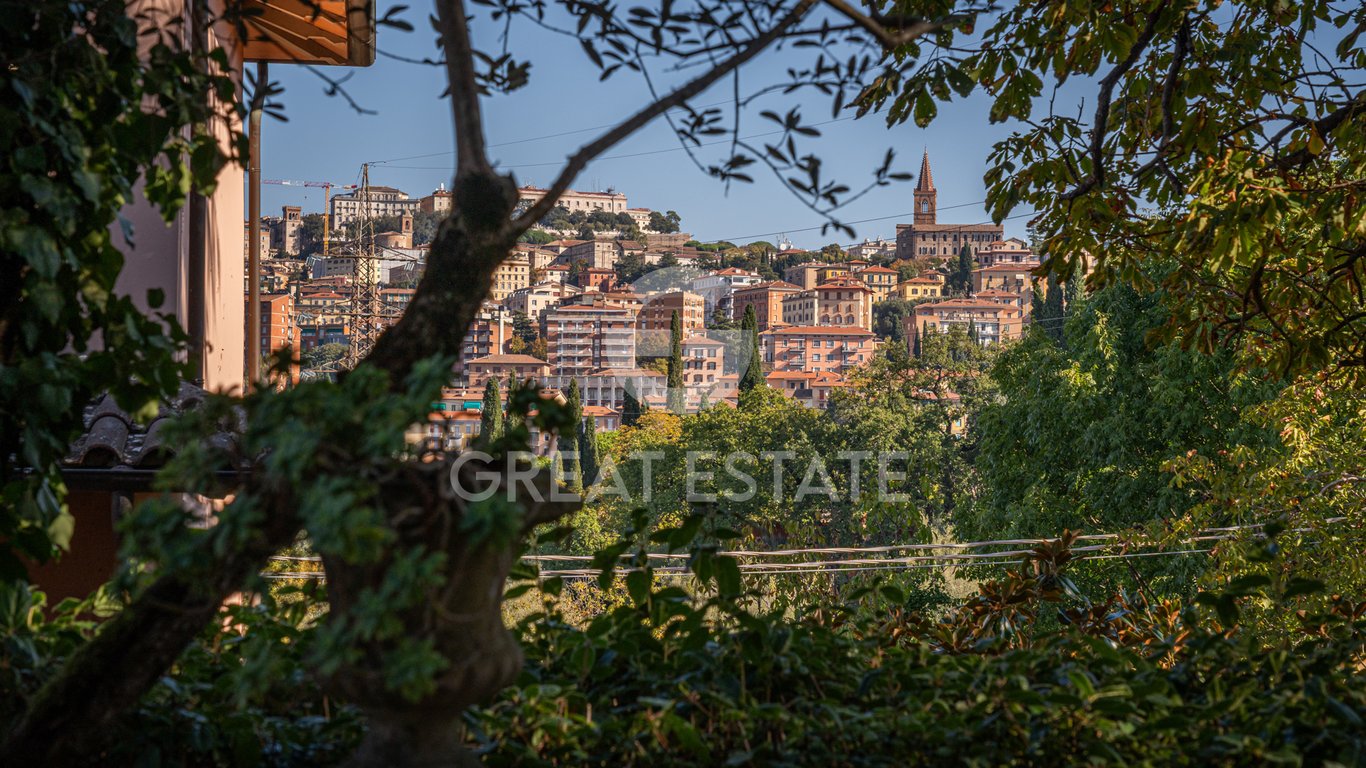 House in Perugia - Image 3