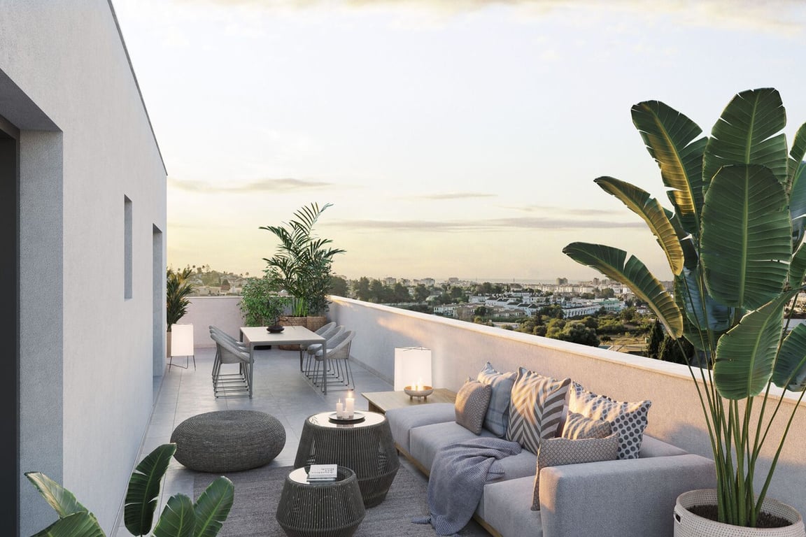 Apartment in Mijas Costa - Image 2