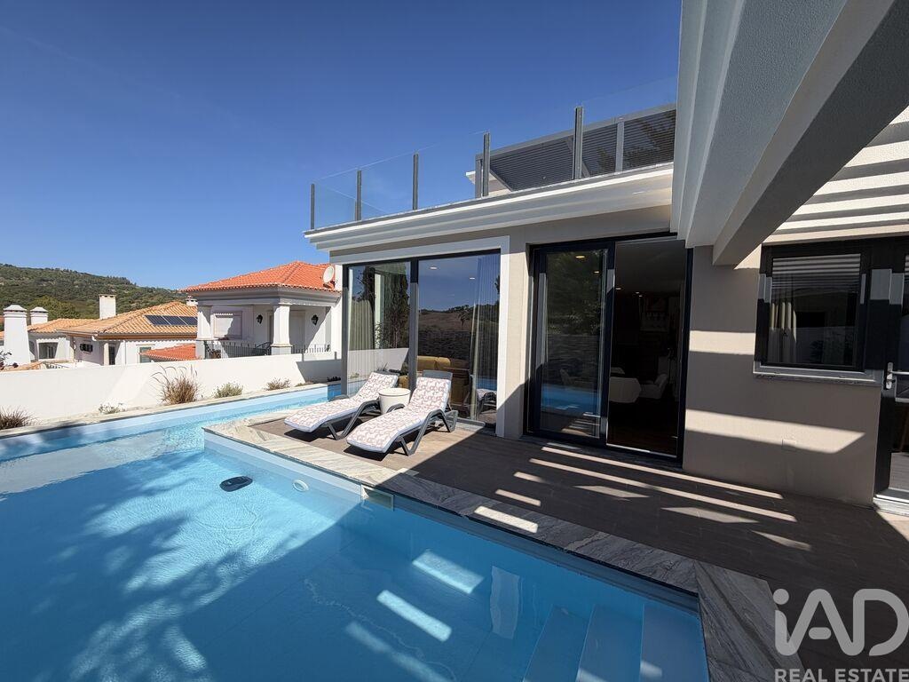 House in Setubal - Image 2