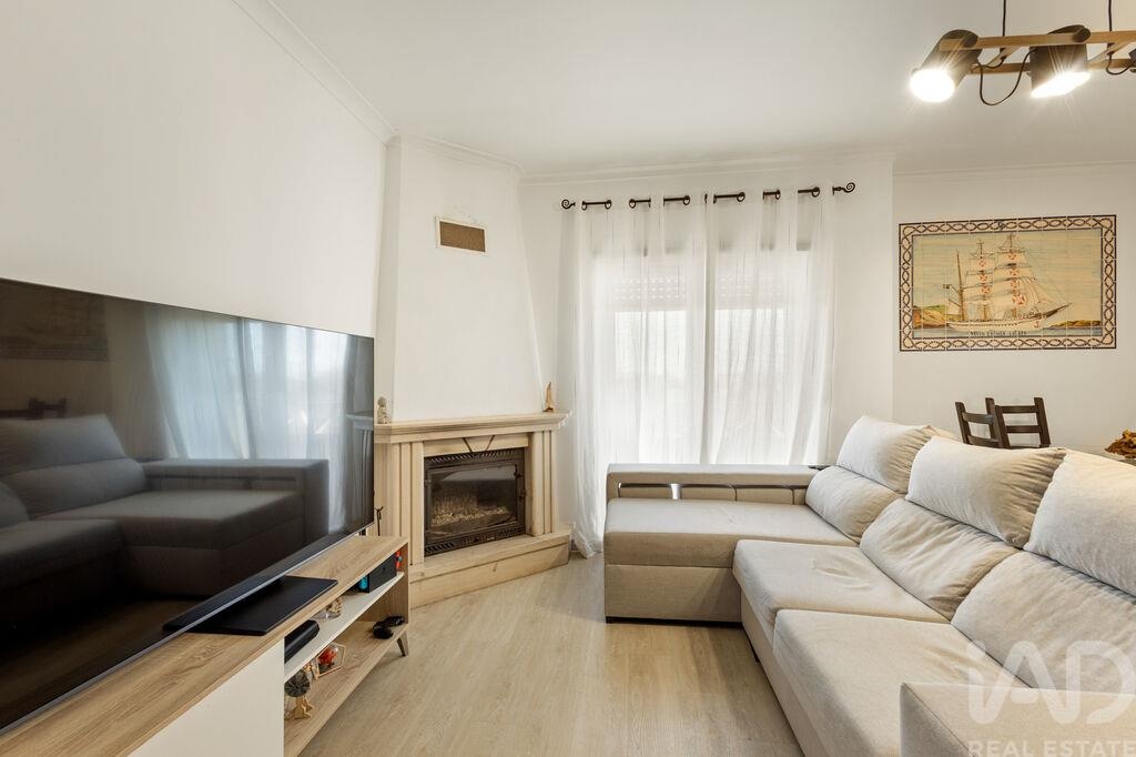 Apartment in Peniche - Image 3