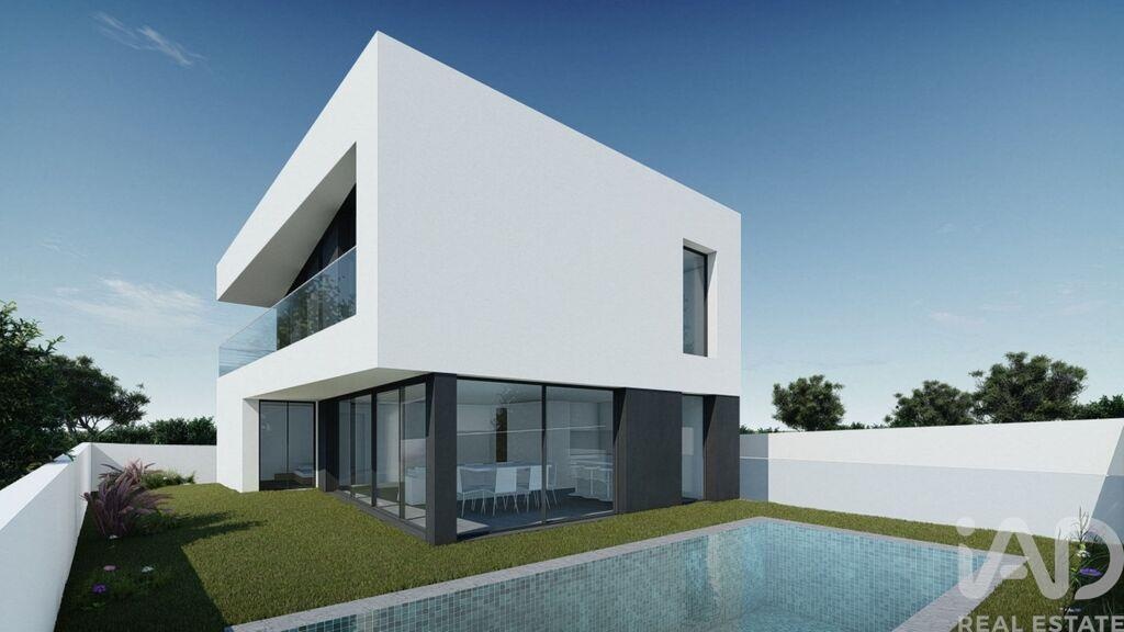 House in Oura - Image 2