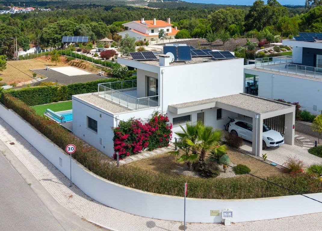 Villa in Caldas da Rainha - Image 2