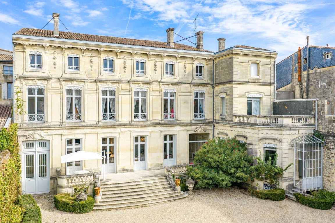 House in Libourne