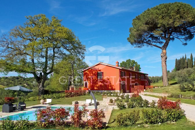 House in Castelfiorentino - view 1