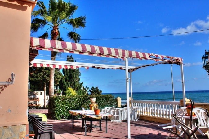 Villa in Benajarafe - view 1