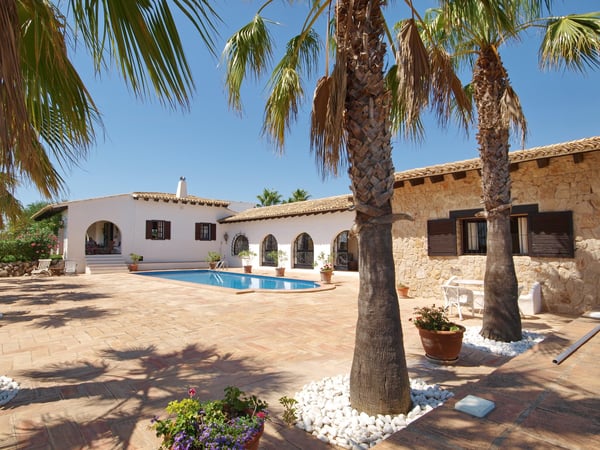 Villa in Moraira - view 1