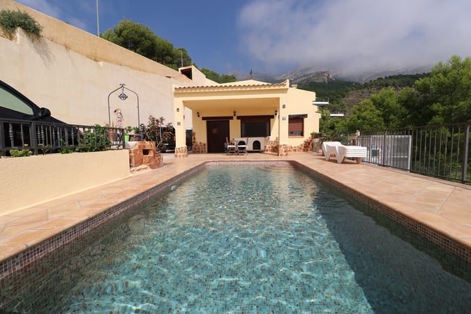 Villa in Altea - view 1