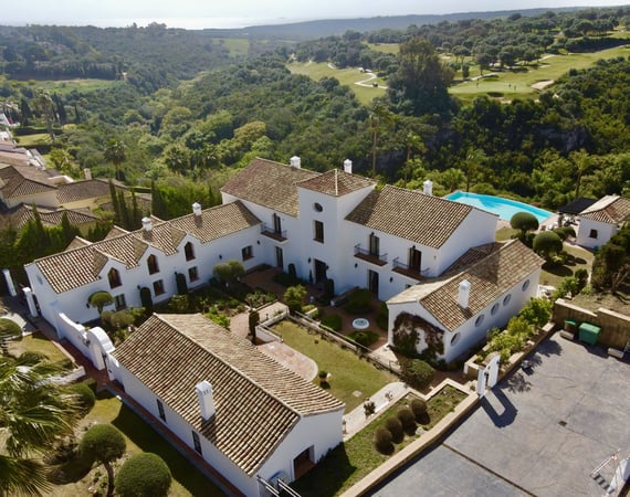 Villa in Sotogrande - view 1