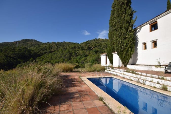 House in Estepona - view 1