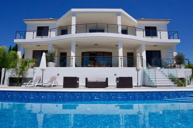 Villa in Pegeia - view 1