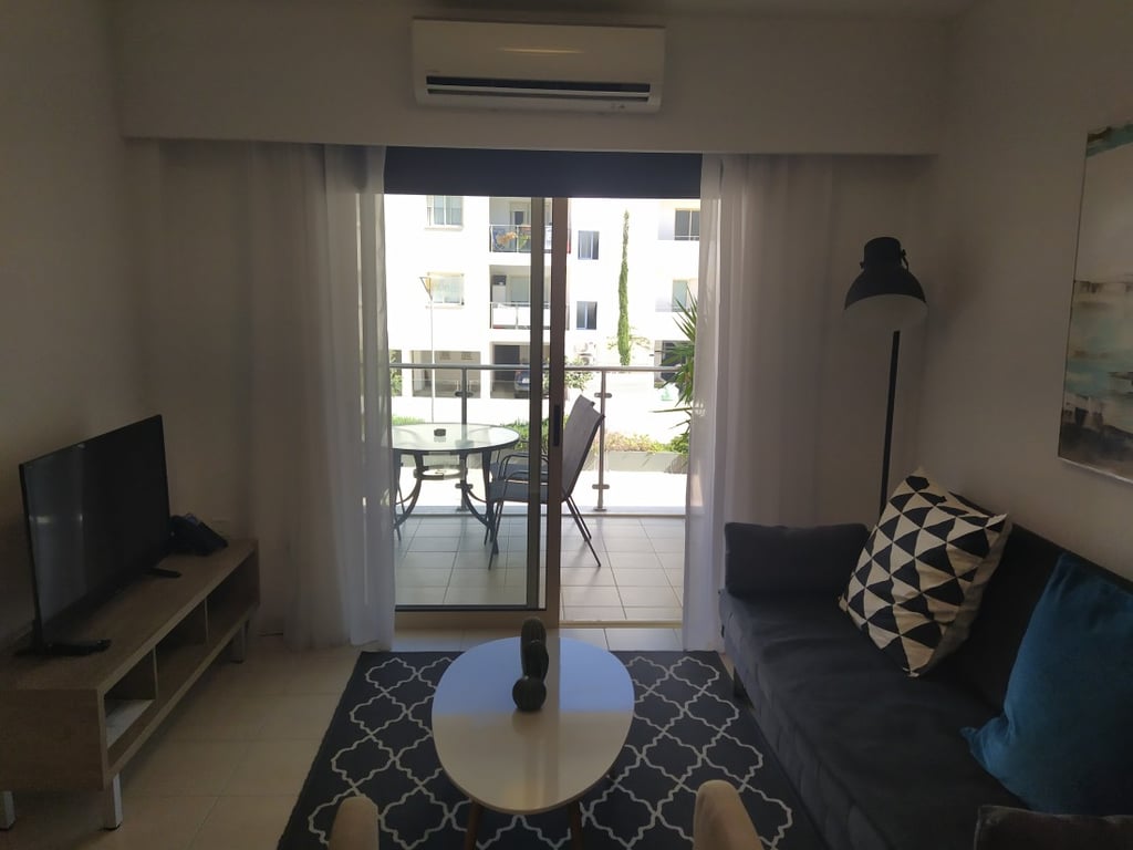 Apartment in Kato Paphos - Image 2