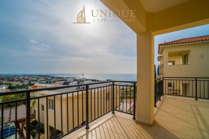 House in Chlorakas - view 1