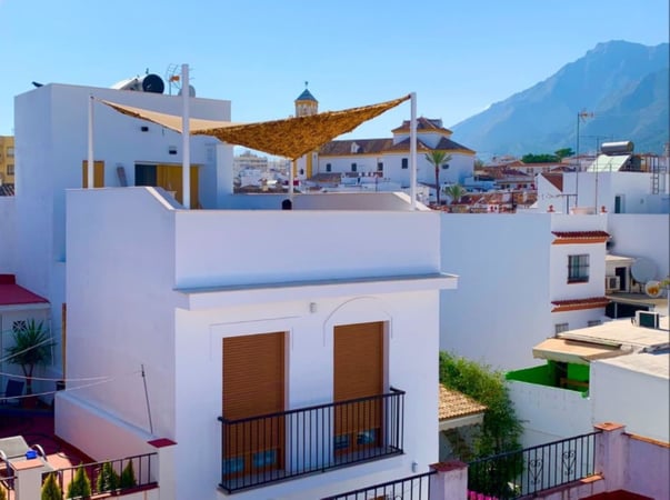 House in Marbella Del Este - view 1