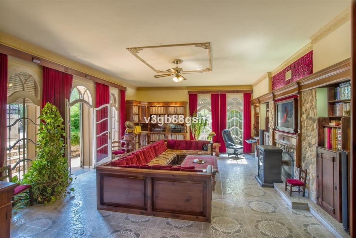 House in Malaga - Image 2