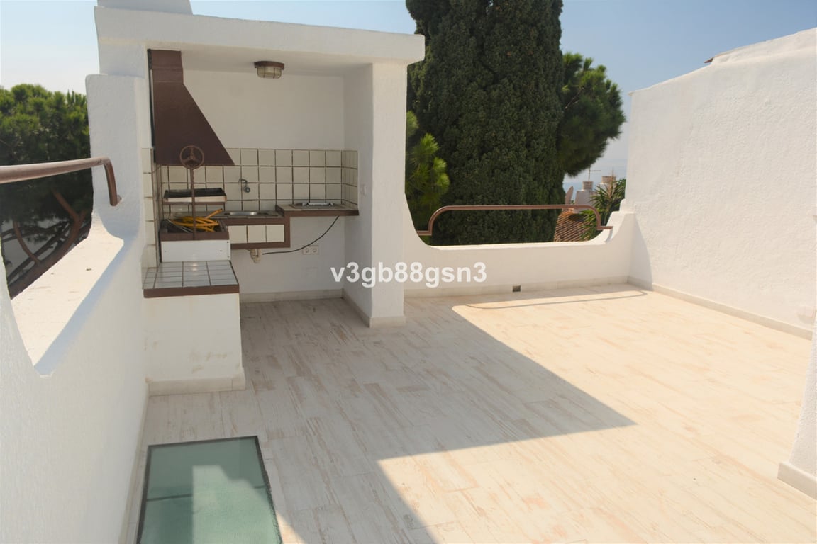 House in Sitio de Calahonda - Image 3