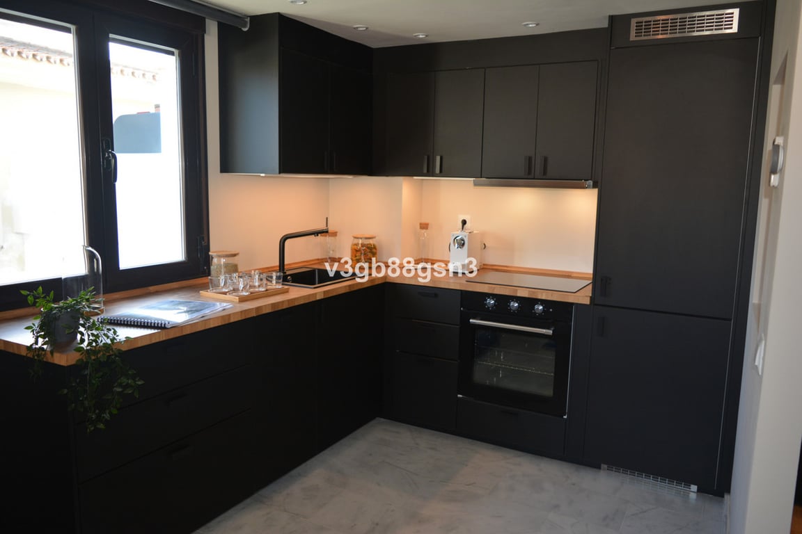 House in Malaga - Image 3