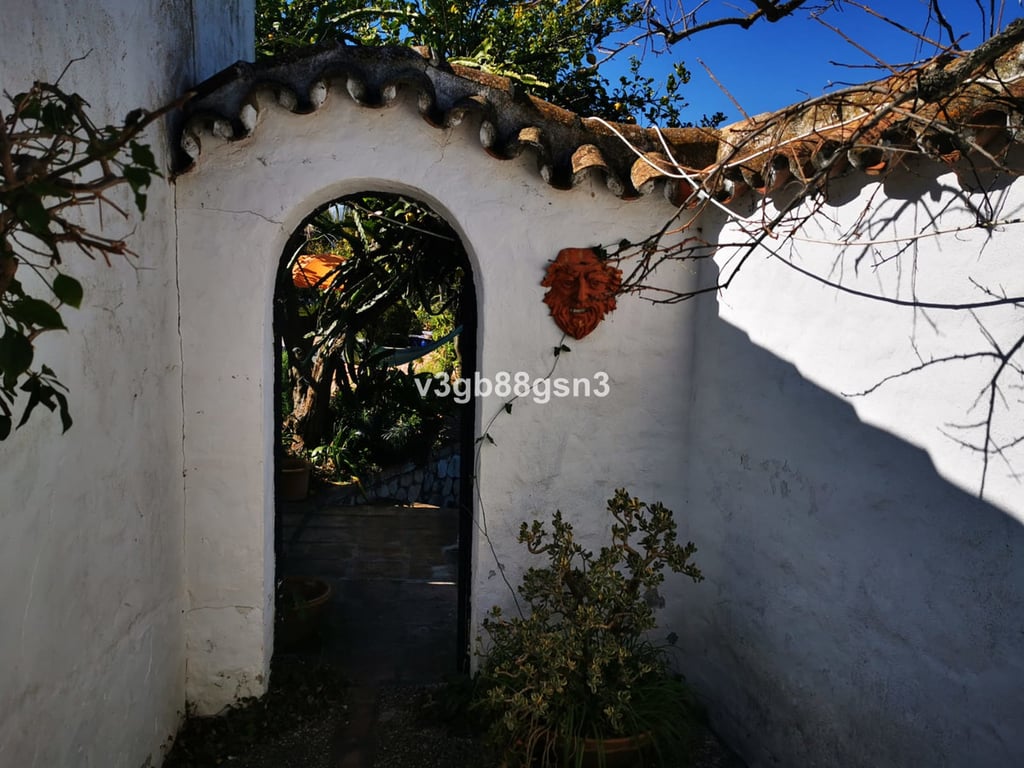 House in Alhaurin el Grande - Image 3