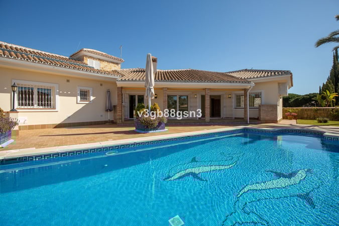 House in Sitio de Calahonda - view 1