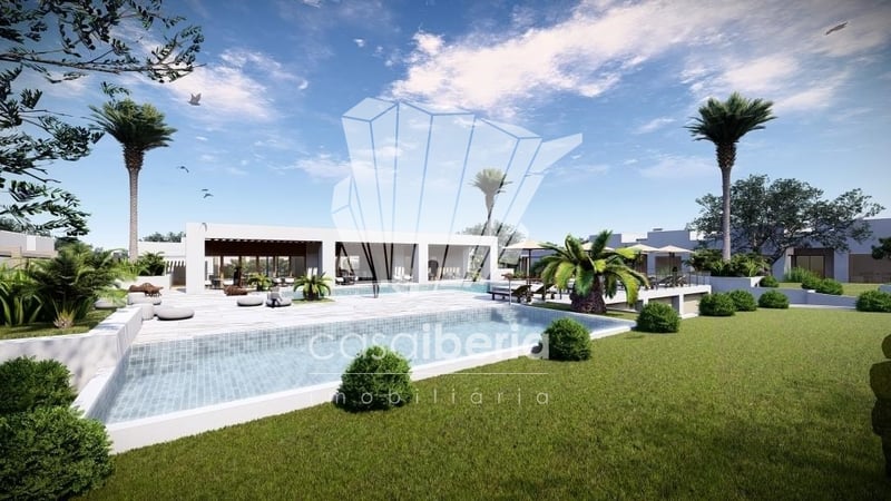 House in Estombar - view 1