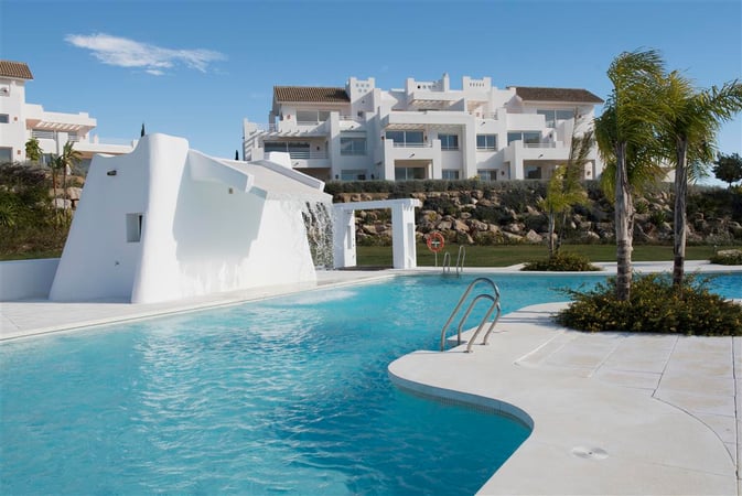 House in Estepona - view 1