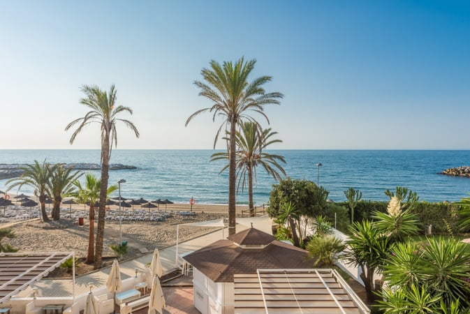 Apartment in Puerto Banus - view 1