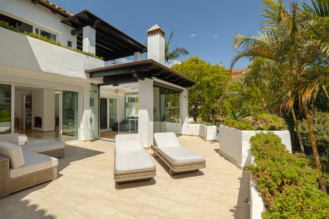 Apartment in Puerto Banus - view 1