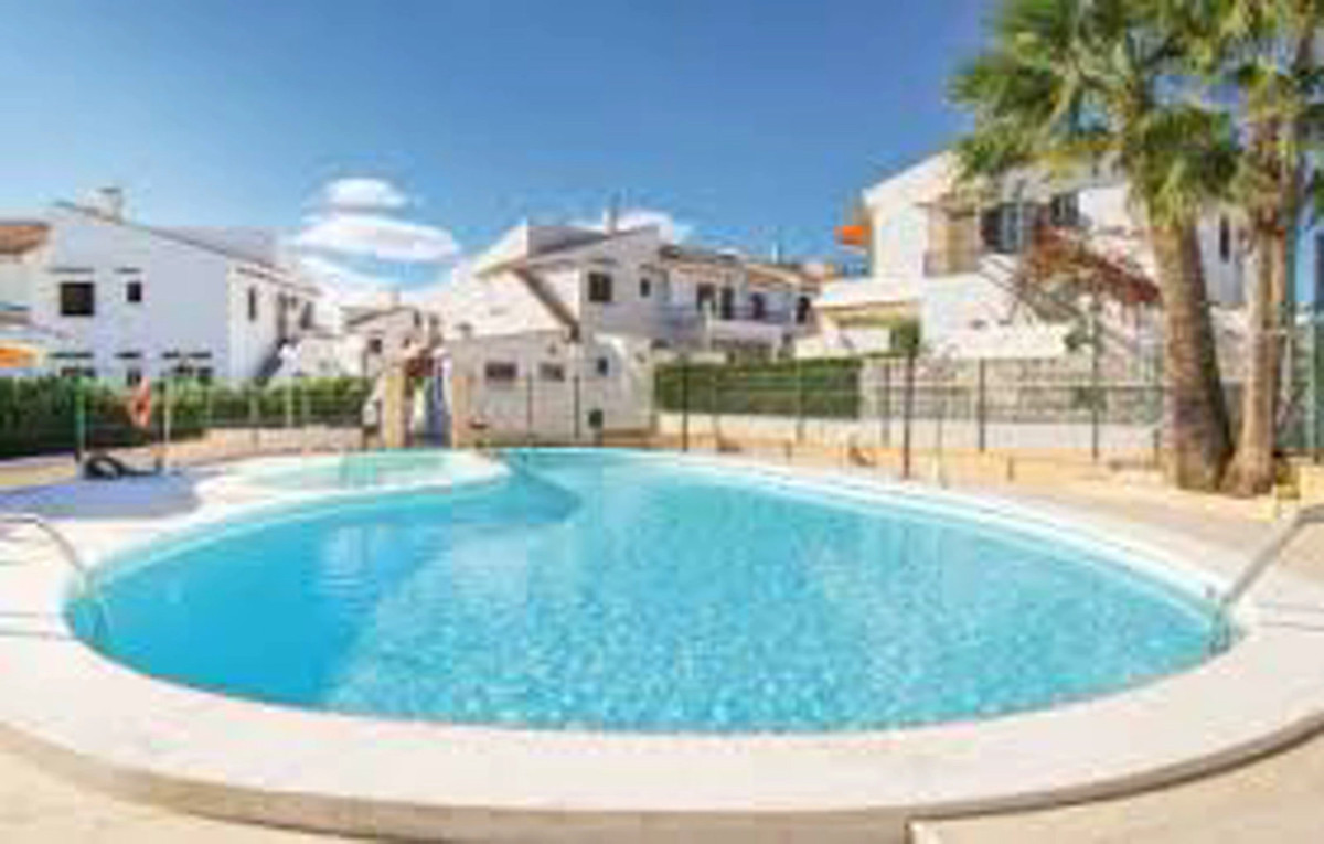 House in Malaga - Image 3