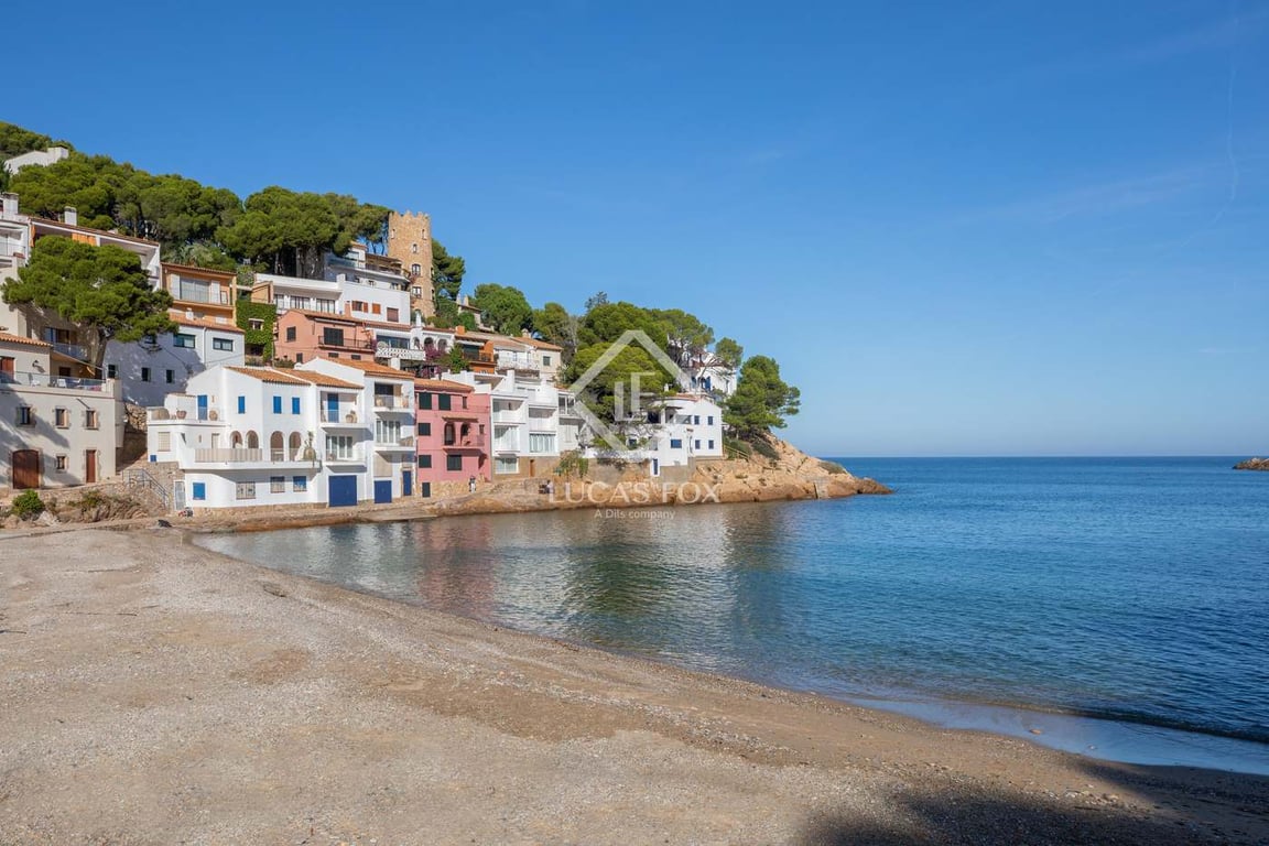 House in Girona - Image 3