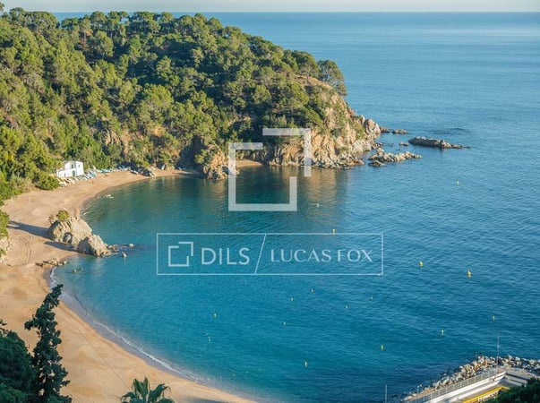 House in Girona - view 1