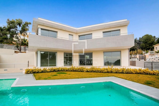 House in Girona - view 1