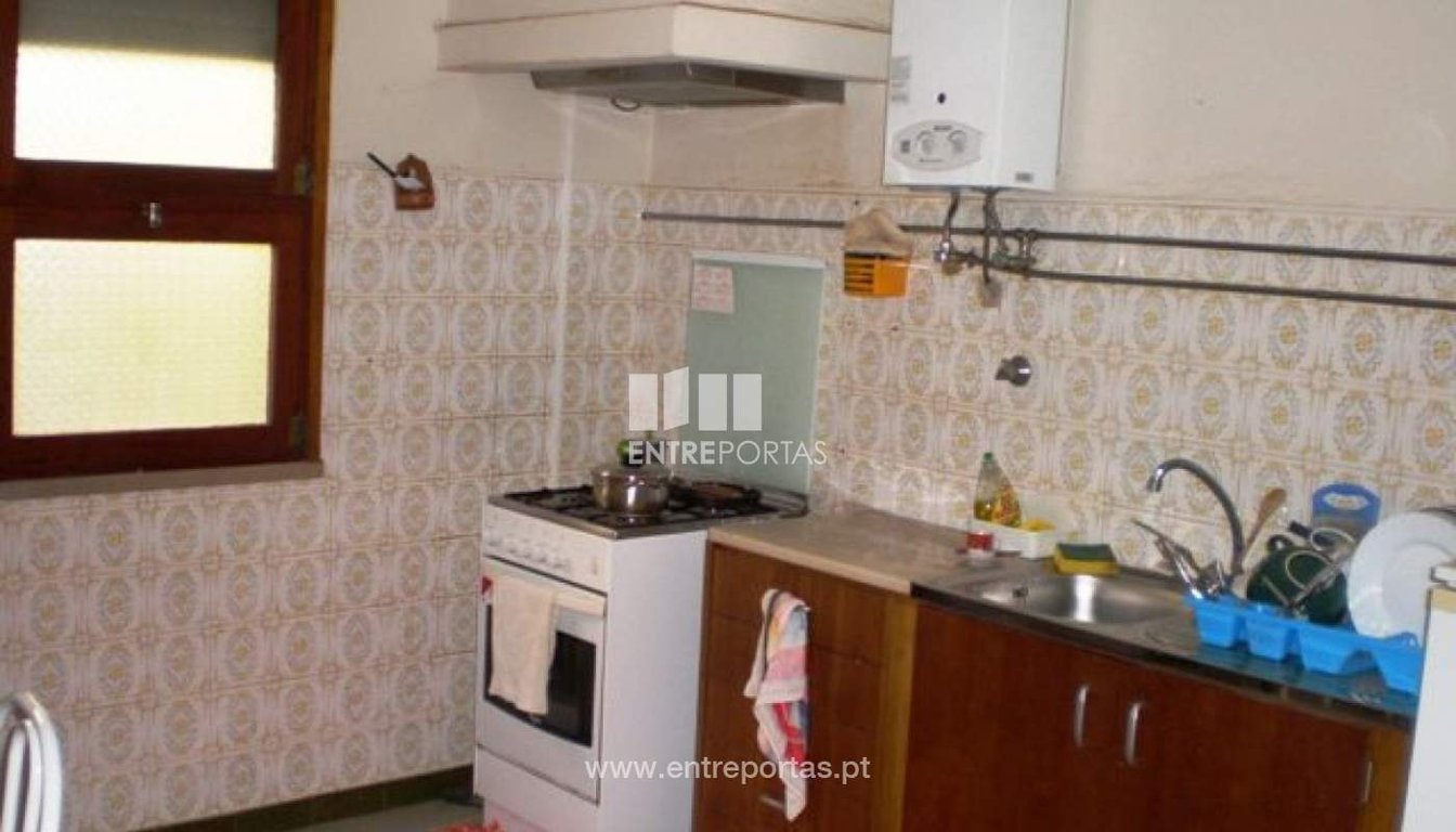 House in Viana do Castelo - Image 3