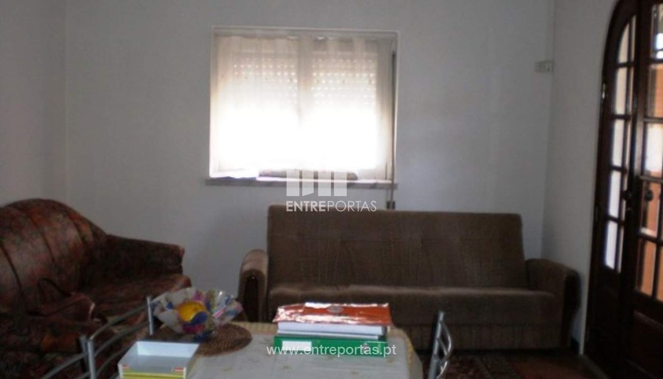 House in Viana do Castelo - Image 2