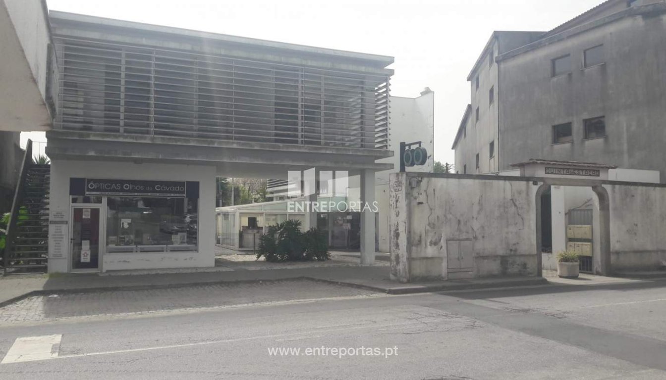 House in Viana do Castelo - Image 3