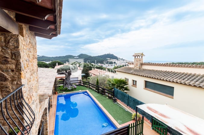 House in Blanes - view 1