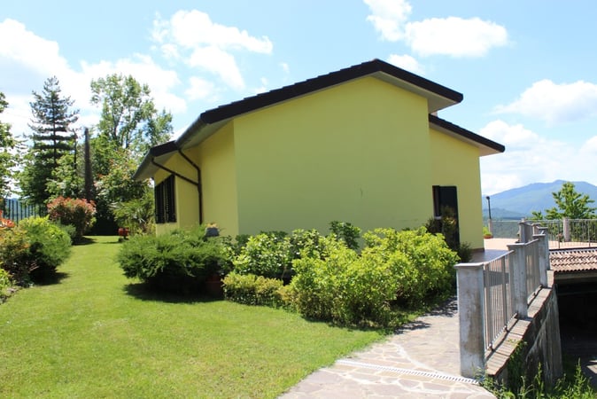 Villa in Camugnano - view 1