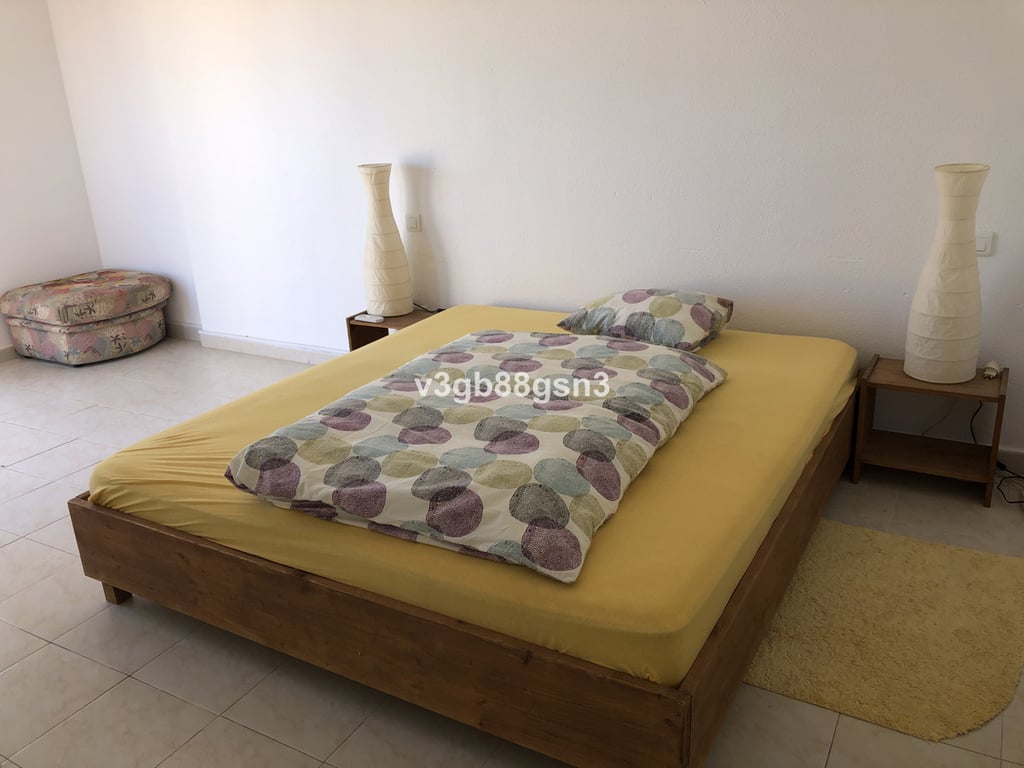 Apartment in Malaga - Image 2