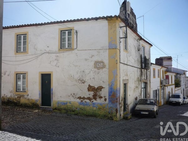 House in Cabeco de Vide - view 1