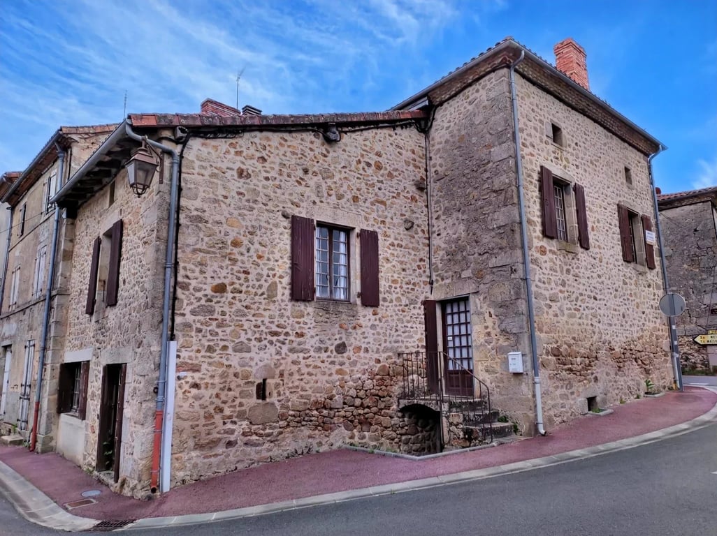 House in Champniers-et-Reilhac