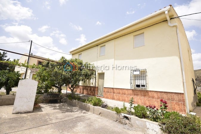 House in Arboleas - view 1