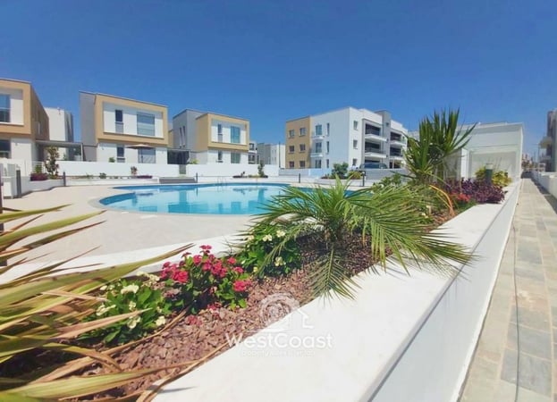 House in Ayios Theodoros - view 1