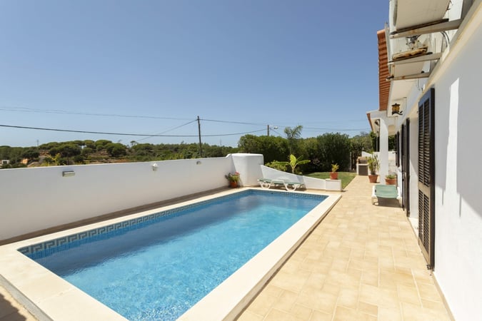 House in Almancil - view 1