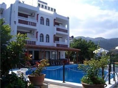 House in Agios Nikolaos - view 1